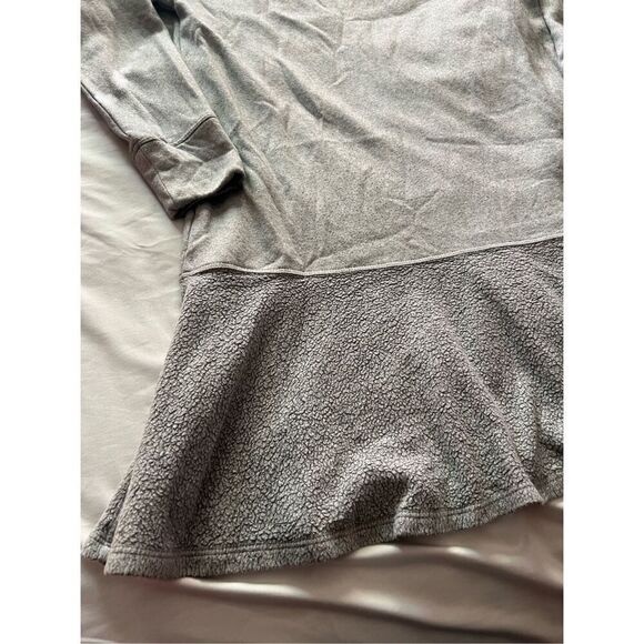 Cabi Grey Sweatshirt Dress Woman’s Size Medium - Flaws - Picture 10 of 13